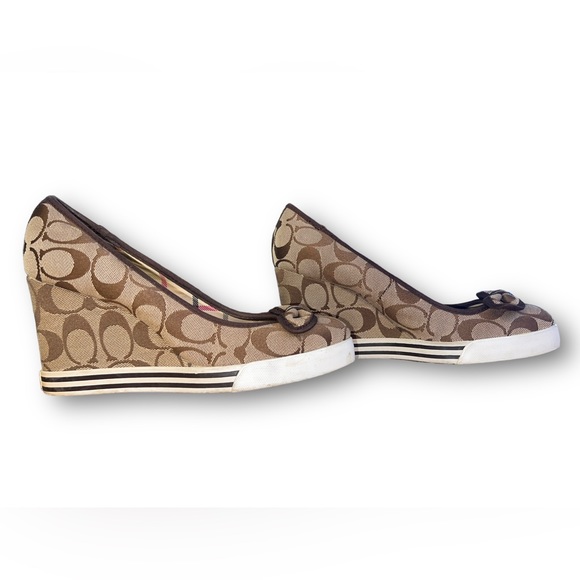 Coach Tan signature platform wedges size 7.5 - Picture 1 of 4